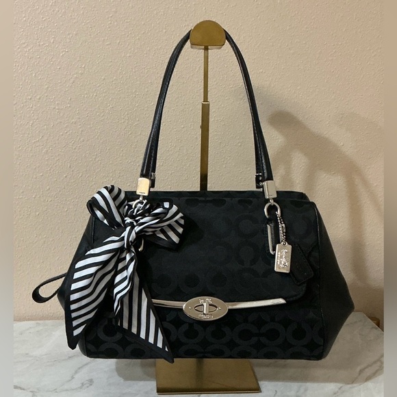 LIKE TO BE NOTIFIED OF WHEN I GO LIVE! - Picture 9 of 9